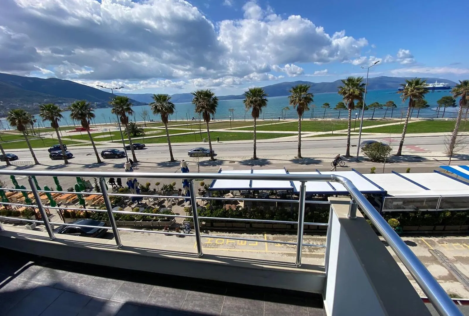 E Apartment Vlore 0*,  Albania